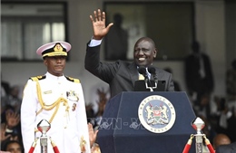 Tân Tổng thống Kenya tuyên thệ nhậm chức