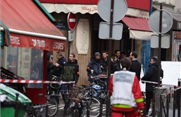 Ít nhất 2 người tử vong trong vụ nổ súng tại Paris