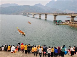 Nét đẹp văn hóa truyền thống tại Lễ hội đua thuyền Quỳnh Nhai