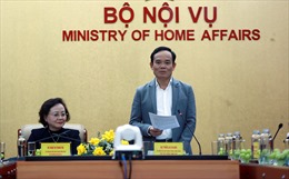 Phó Thủ tướng Trần Lưu Quang làm việc với Bộ Nội vụ