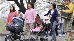 Hàn Quốc tăng trợ cấp tài chính để khuyến khích sinh con