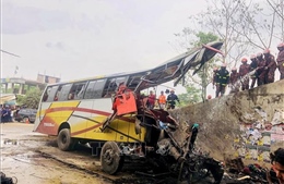 Tai nạn xe buýt ở Bangladesh, ít nhất 17 người thiệt mạng