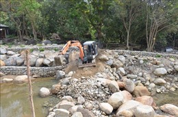 Đà Nẵng: Cưỡng chế tháo dỡ các công trình trái phép trên suối Lương