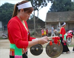 Bảo tồn giá trị văn hóa dân tộc Mường gắn với phát triển du lịch