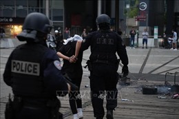 Pháp phạt tù những đối tượng tham gia bạo loạn
