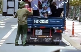 Xử phạt lái xe chở học sinh trên thùng xe tải