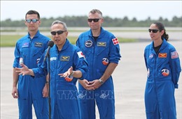 NASA, SpaceX thay đổi lịch đưa phi hành đoàn thứ 7 lên ISS