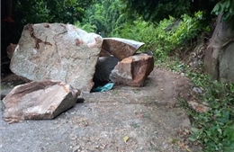 Khẩn trương khắc phục hậu quả sạt lở đá ở núi Ba Thê, An Giang