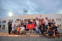 Cổ động viên nhiệt tình tới sân cổ vũ U23 Việt Nam tranh chức vô địch