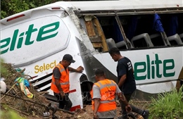 Tai nạn xe buýt thảm khốc ở Mexico khiến ít nhất 15 người thiệt mạng