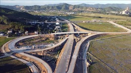 Phấn đấu đến năm 2025 hoàn thành cơ bản đường bộ cao tốc trục Bắc - Nam