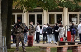 Trường học ở Pháp phải sơ tán do cảnh báo bom