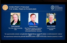 Nobel Vật lý 2023 tôn vinh 3 nhà khoa học Pierre Agostini, Ferenc Krausz và Anne L&#39;Huillier 