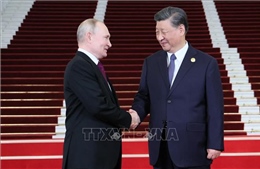 Lãnh đạo Trung Quốc - Nga hội đàm ngắn