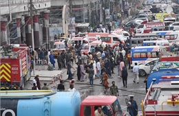 Pakistan: Cháy trung tâm mua sắm gây nhiều thương vong