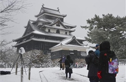 Nhật Bản cảnh báo tuyết tiếp tục rơi dày