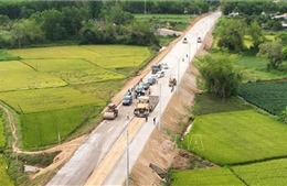 Sớm hoàn thành đường kết nối ven biển đến phía Tây tỉnh Bình Định
