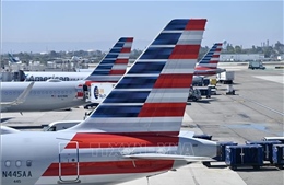 Máy bay Boeing hạ cánh khẩn cấp tại Los Angeles