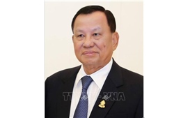 Chủ tịch Quốc hội Vương Đình Huệ chúc mừng Cố vấn tối cao trực tiếp của Quốc vương Campuchia