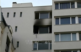Cháy tòa nhà 8 tầng ở Paris làm 3 người tử vong