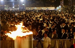 Cảnh sát Israel và người hành hương đụng độ tại lễ hội tôn giáo