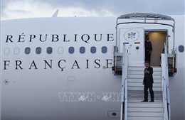 Tổng thống Pháp bất ngờ thăm vùng lãnh thổ New Caledonia