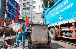 Những &#39;bông hoa&#39; thầm lặng làm đẹp cho Thủ đô