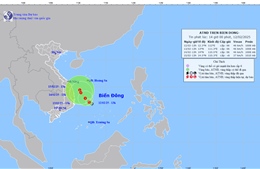 Áp thấp nhiệt đới trên Biển Đông di chuyển chậm và suy yếu dần