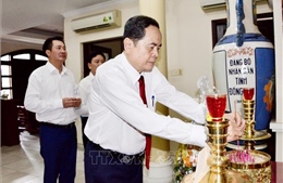 Chủ tịch Quốc hội Trần Thanh Mẫn tưởng nhớ, tri ân cố Chủ tịch Quốc hội Nguyễn Hữu Thọ