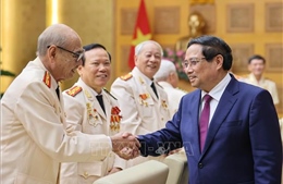 Thủ tướng Phạm Minh Chính gặp mặt Ban liên lạc Công an chi viện chiến trường miền Nam