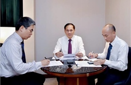 Phó Thủ tướng, Bộ trưởng Ngoại giao Bùi Thanh Sơn điện đàm với Bộ trưởng Ngoại giao Hàn Quốc