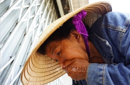 Bác sĩ hướng dẫn phòng, chống nắng nóng và thay đổi nhiệt độ môi trường đột ngột