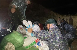 Đà Nẵng: Trắng đêm giữ bờ kè An Lương trước lũ lớn