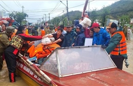 Gần 1.390 tỷ đồng đăng ký ủng hộ đồng bào vùng bão lũ