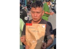 Bắt quả tang đối tượng vận chuyển 1 kg ma túy