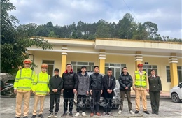 Phát hiện 5 người nước ngoài nhập cảnh trái phép vào Việt Nam