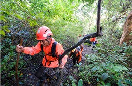 Indonesia tìm thấy thi thể nạn nhân trong vụ rơi máy bay ATR 42-500