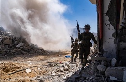 Israel tấn công phủ đầu Iran, ban bố tình trạng khẩn cấp toàn quốc