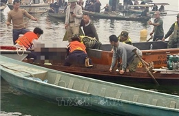 Tìm thấy thi thể 6 nạn nhân trong vụ lật tàu ở hồ Thác Bà
