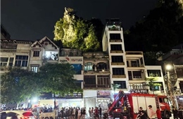 Nam thanh niên tử vong khi leo núi Bài Thơ chụp ảnh