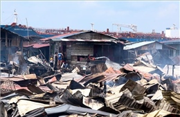 Hàng nghìn người phải sơ tán do hỏa hoạn tại ngôi làng ở Malaysia