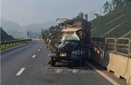 Quảng Trị: Tai nạn giao thông trên đường cao tốc, 2 người thương vong