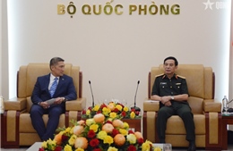 Đại tướng Phan Văn Giang tiếp Quyền Bộ trưởng Bộ Hải quân Hoa Kỳ