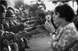 Triển lãm Việt Nam giai đoạn 1966-1976 qua ống kính của Marc Riboud