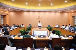 Chủ tịch TP Hà Nội: Nguy cơ lây nhiễm dịch COVID-19 cao khi tụ tập đi lễ mùng 1