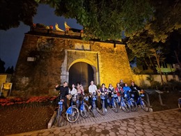 Tour xe đạp trải nghiệm đêm Thăng Long - Hà Nội