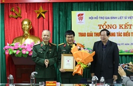 Trao giải thưởng sáng tác biểu trưng mới của Hội Hỗ trợ gia đình liệt sĩ Việt Nam