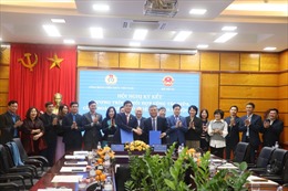 Công đoàn viên chức Việt Nam và Bộ Nội vụ ký kết thúc đẩy cải cách hành chính