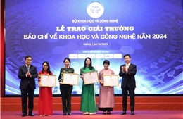 Trao Giải thưởng báo chí về khoa học và công nghệ năm 2024 cho 24 tác phẩm