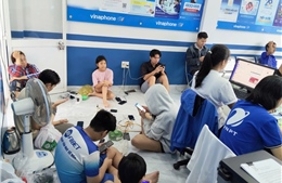 Nhà mạng triển khai gói hỗ trợ đặc biệt, đảm bảo liên lạc tại vùng lũ